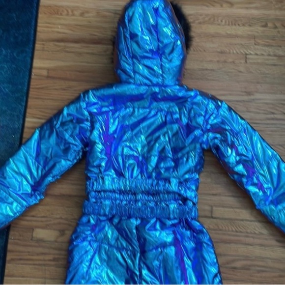 Women’s Club Exx colder than your Heart Aurora beam snowsuit - Picture 4 of 7
